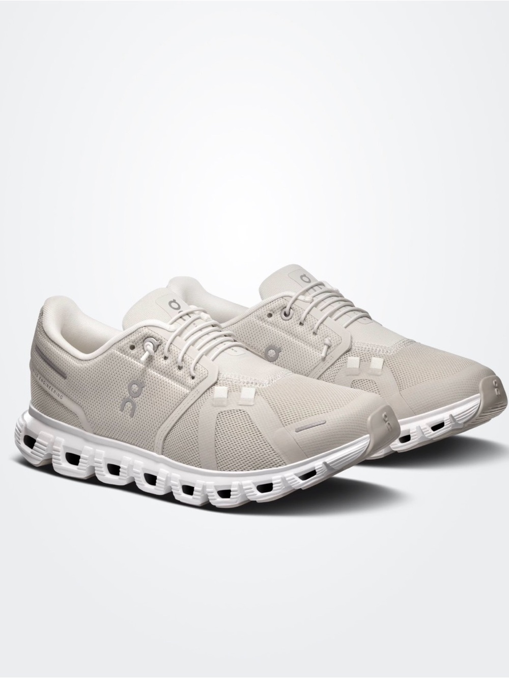 On Cloud 6 Lightweight Running Sneakers